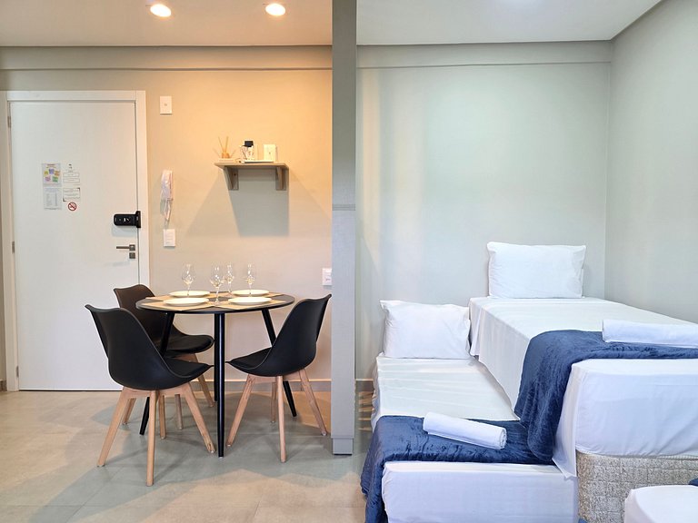 Studio 404 Novo 3 camas no Centro