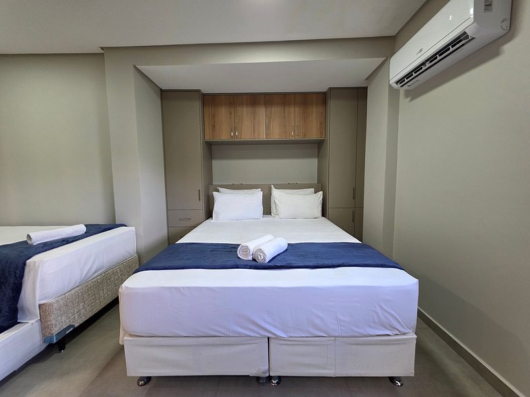 Studio 404 Novo 3 camas no Centro