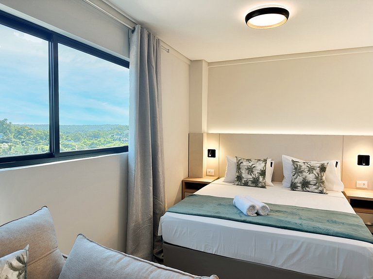 Conforto e vista para a selva no centro de Foz