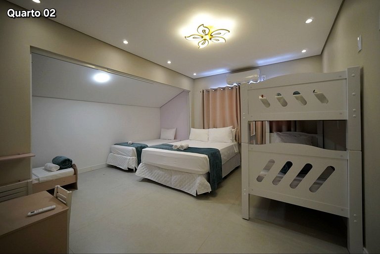 Casa 5 Quartos - Quintal amplo prox Centro