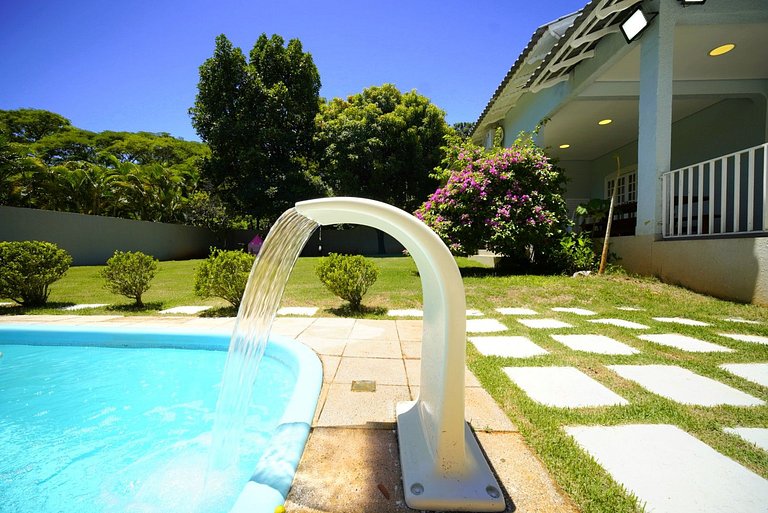 Casa 5 Quartos - Quintal amplo prox Centro