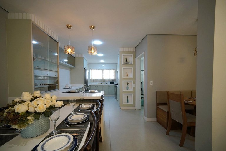 Casa 5 Quartos - Quintal amplo prox Centro