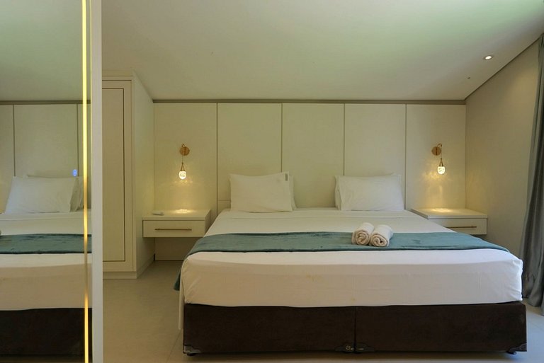 Casa 5 Quartos - Quintal amplo prox Centro