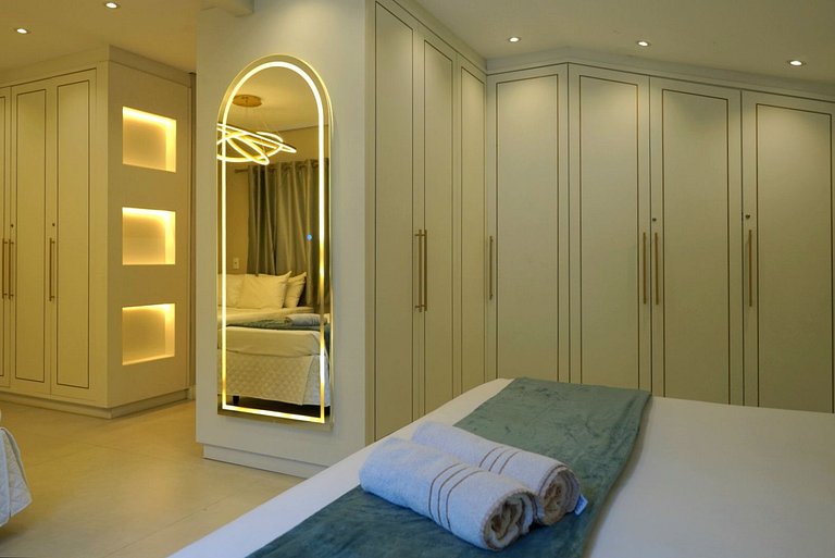 Casa 5 Quartos - Quintal amplo prox Centro