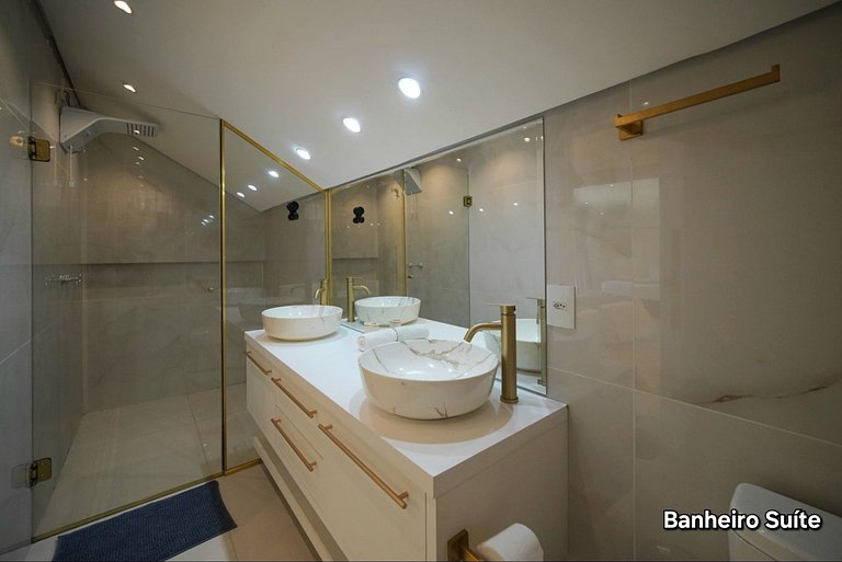 Casa 5 Quartos - Quintal amplo prox Centro