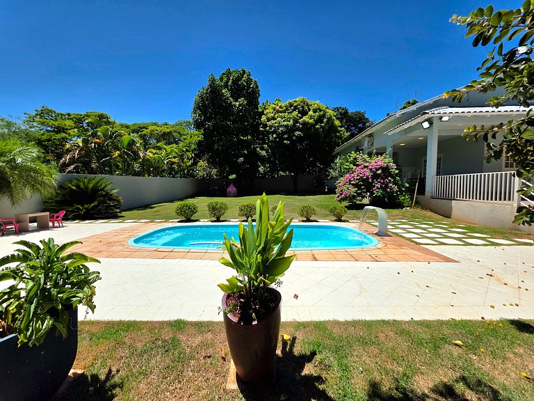 Casa 5 Quartos - Quintal amplo prox Centro