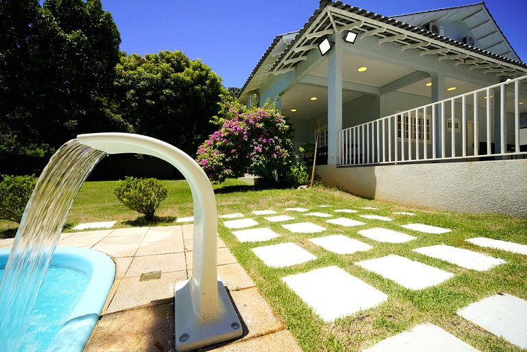 Casa 5 Quartos - Quintal amplo prox Centro