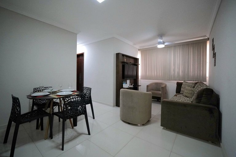 Apt 03 quartos em Condominio prox PY e centro