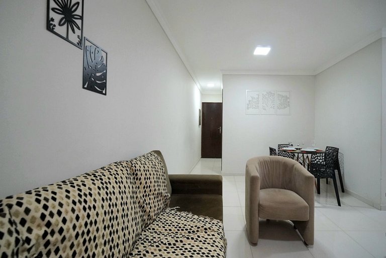 Apt 03 quartos em Condominio prox PY e centro