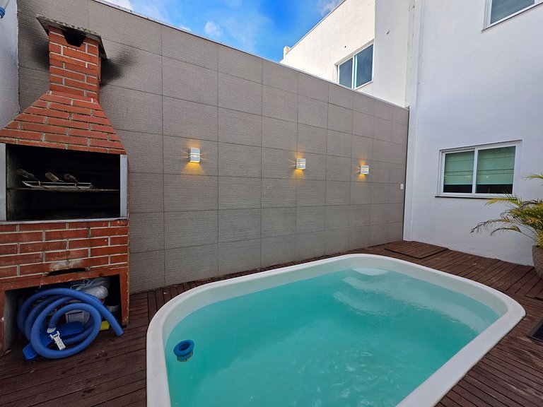 3 Suítes com piscina ao lado da Av Cataratas