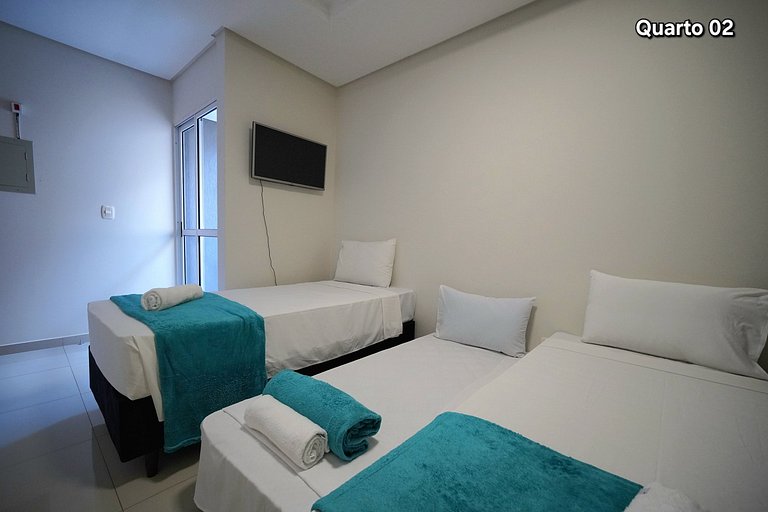 Adriana 51 Sobrado 3 Quartos com quintal ao lado Paraguai