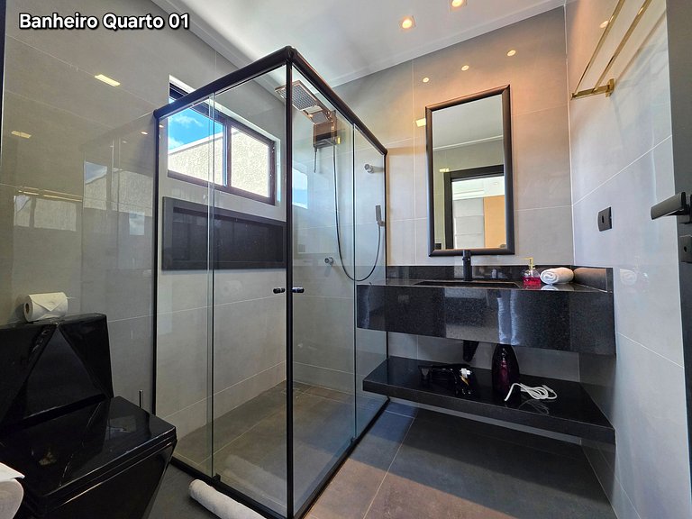 Sobrado com Jacuzzi Aquecida 10 minutos Centro