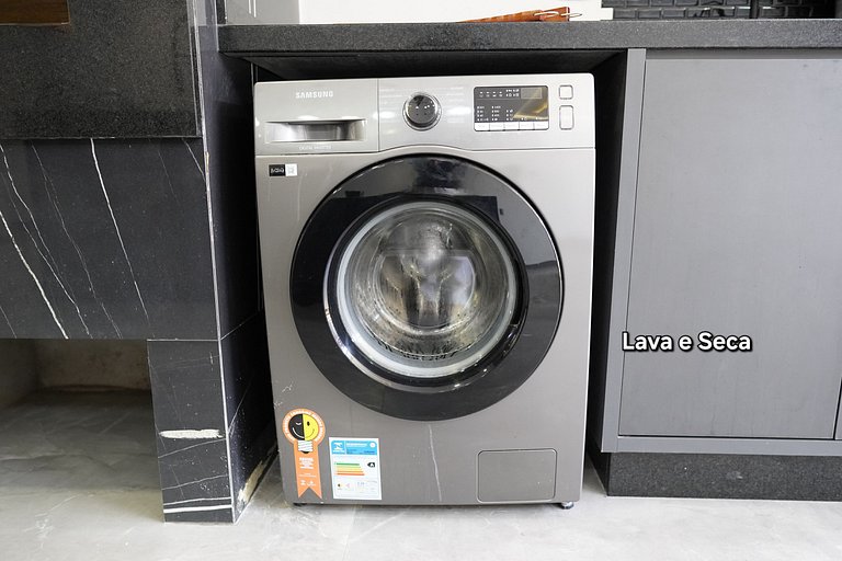 Sobrado com Jacuzzi Aquecida 10 minutos Centro