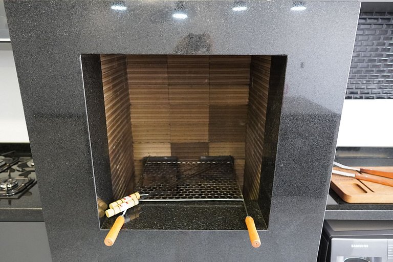 Sobrado com Jacuzzi Aquecida 10 minutos Centro