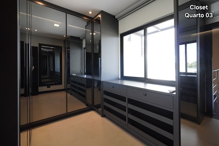 Sobrado com Jacuzzi Aquecida 10 minutos Centro