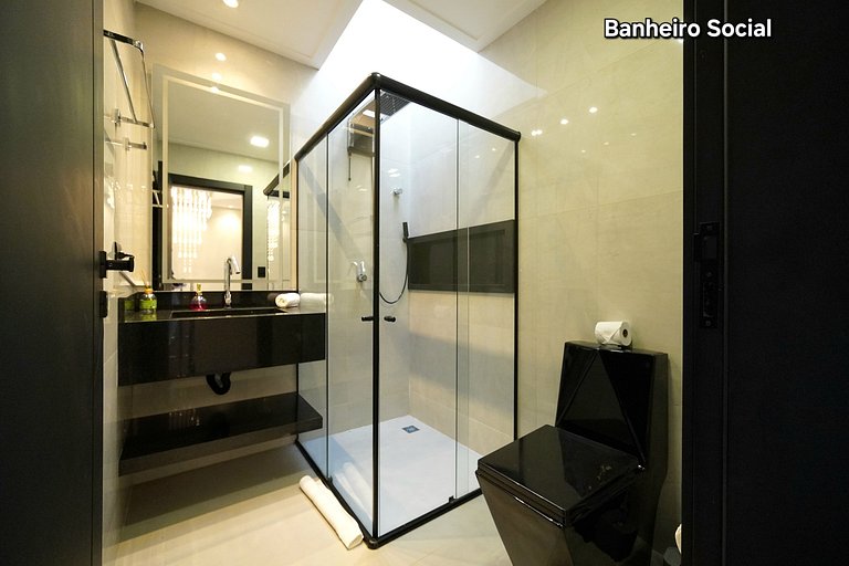 Sobrado com Jacuzzi Aquecida 10 minutos Centro