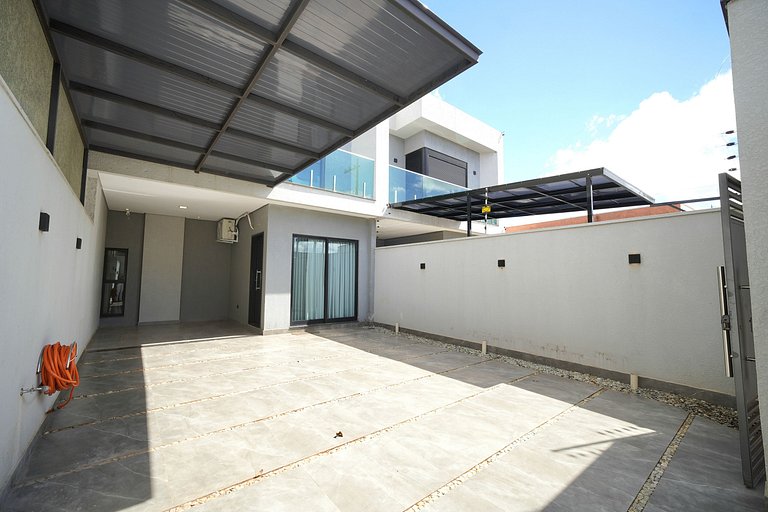 Sobrado com Jacuzzi Aquecida 10 minutos Centro