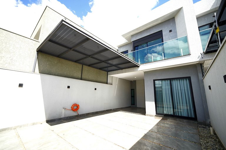 Sobrado com Jacuzzi Aquecida 10 minutos Centro