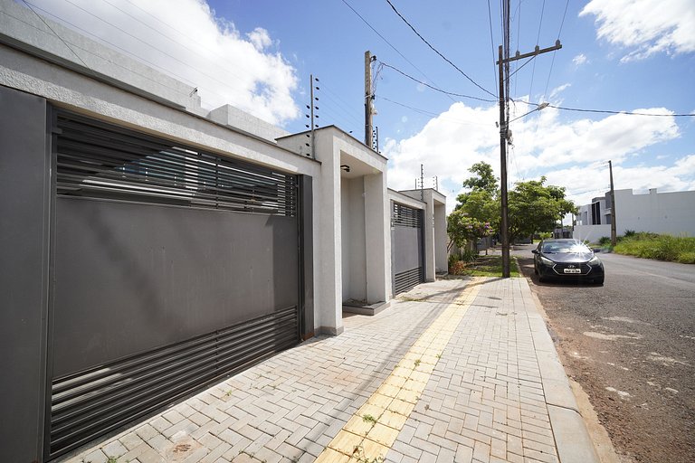 Sobrado com Jacuzzi Aquecida 10 minutos Centro