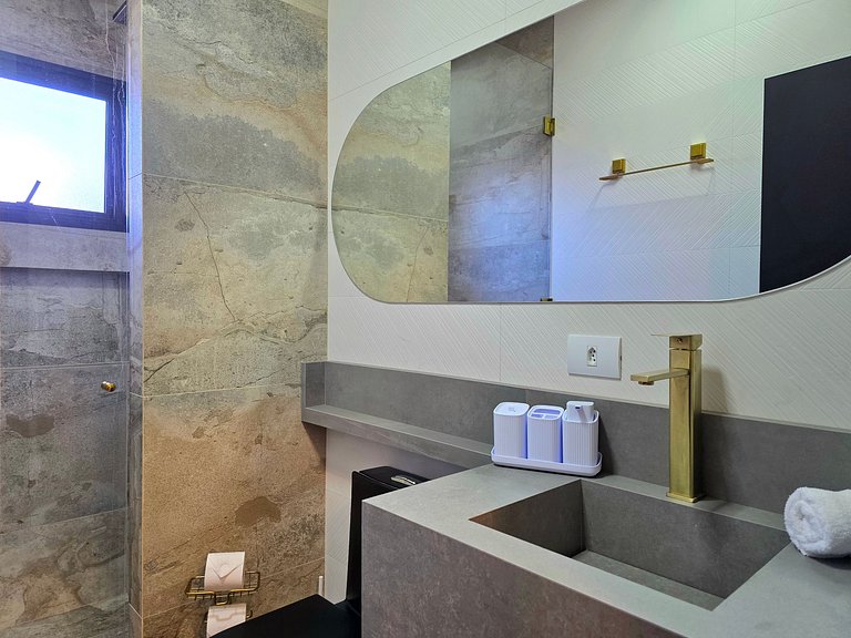 Casa 02 nova Alto Padrão prox Centro e Cataratas