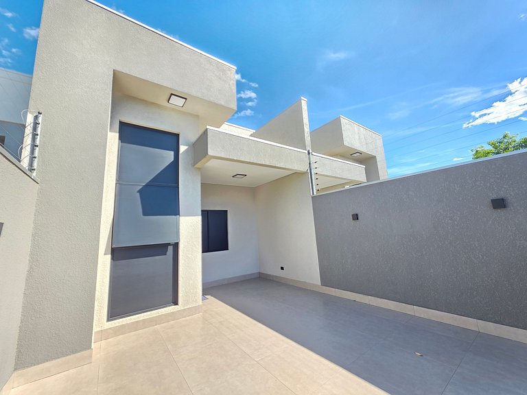 Casa 02 nova Alto Padrão prox Centro e Cataratas