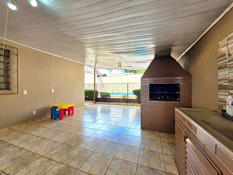 Casa 4 Quartos com piscina 10 min Centro