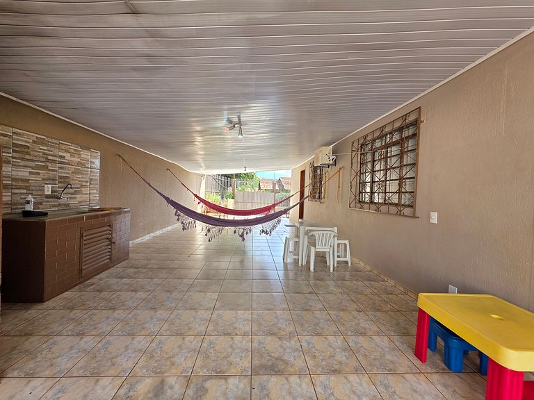 Casa 4 Quartos com piscina 10 min Centro