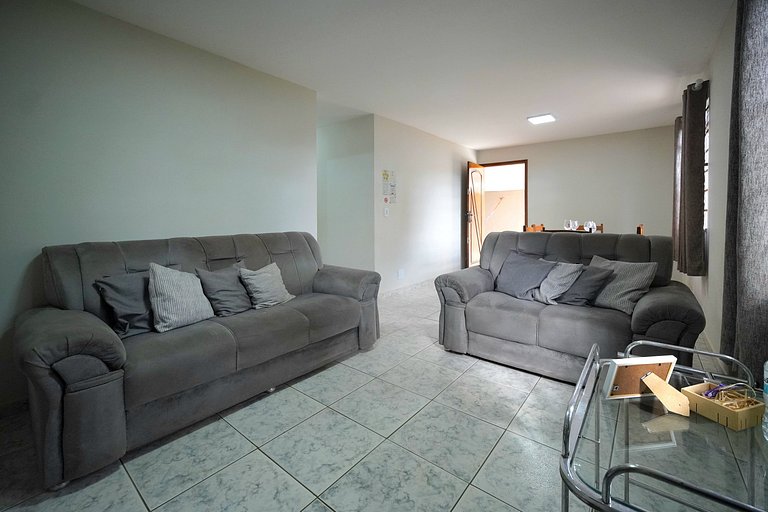 Casa 4 Quartos com piscina 10 min Centro