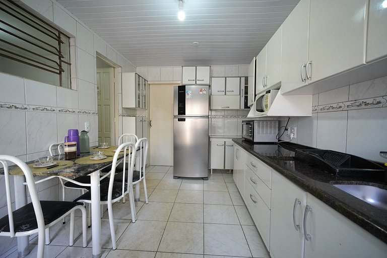 Casa 4 Quartos com piscina 10 min Centro