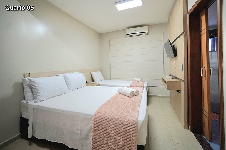 5 Quartos sendo 4 suítes prox Centro e Paraguai