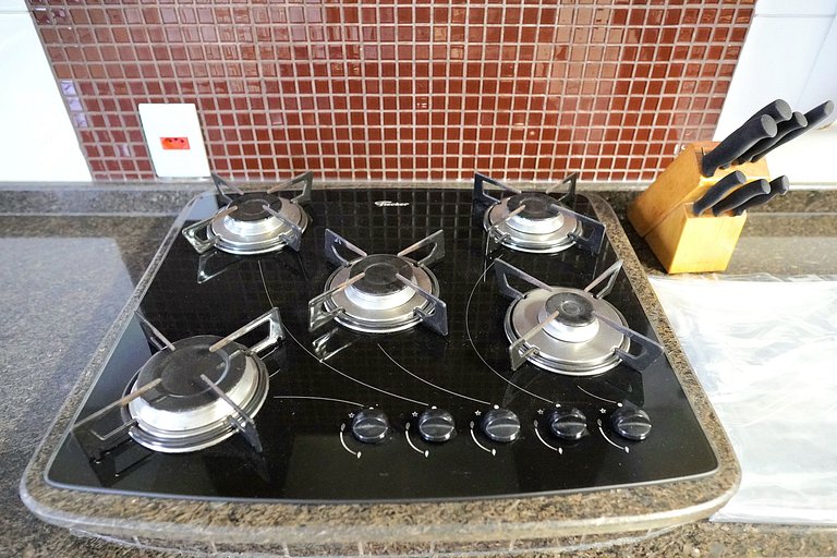 5 Quartos sendo 4 suítes prox Centro e Paraguai