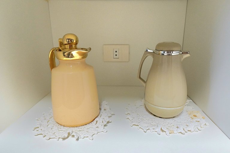 5 Quartos sendo 4 suítes prox Centro e Paraguai