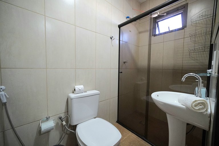 5 Quartos sendo 4 suítes prox Centro e Paraguai