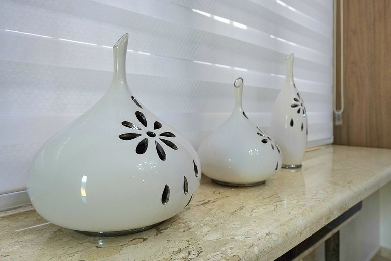 5 Quartos sendo 4 suítes prox Centro e Paraguai