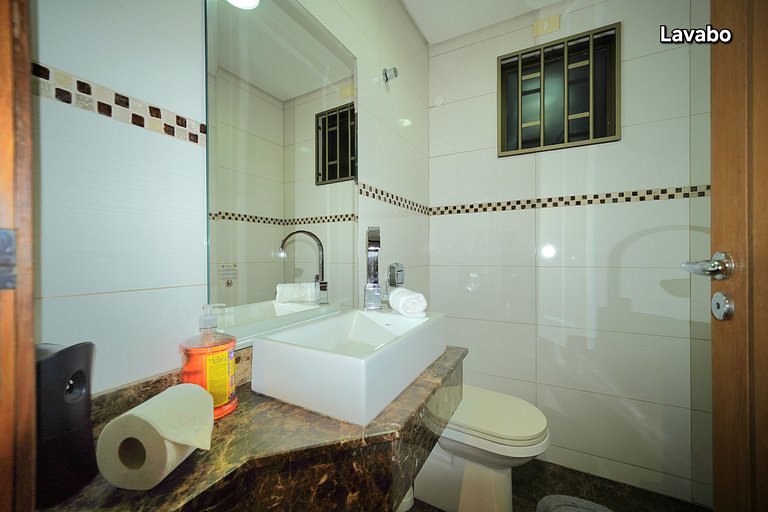 5 Quartos sendo 4 suítes prox Centro e Paraguai