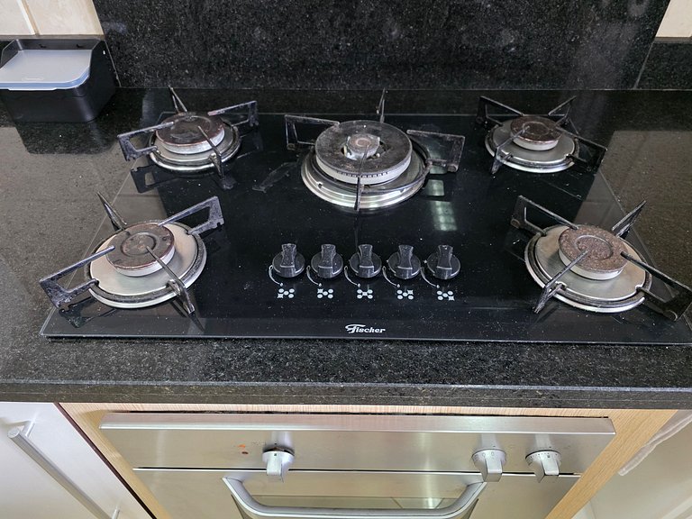 Casa 4 Quartos em Bairro Nobre 10 min Centro