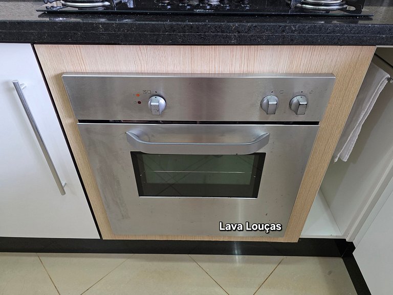 Casa 4 Quartos em Bairro Nobre 10 min Centro