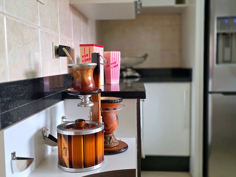 Casa 4 Quartos em Bairro Nobre 10 min Centro