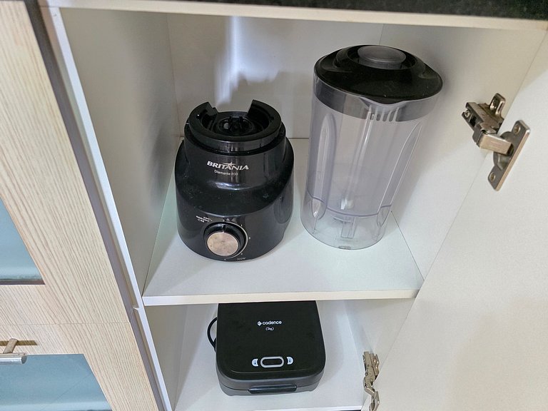 Casa 4 Quartos em Bairro Nobre 10 min Centro