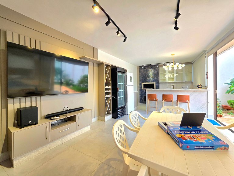 Casa 4 Quartos em Bairro Nobre 10 min Centro