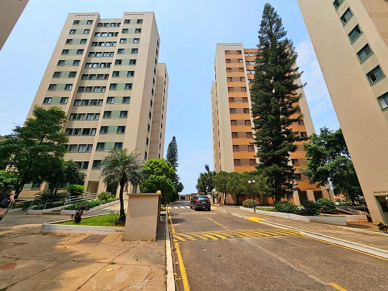 Apt 202 com 3 quartos 10min Paraguai e 5min centro