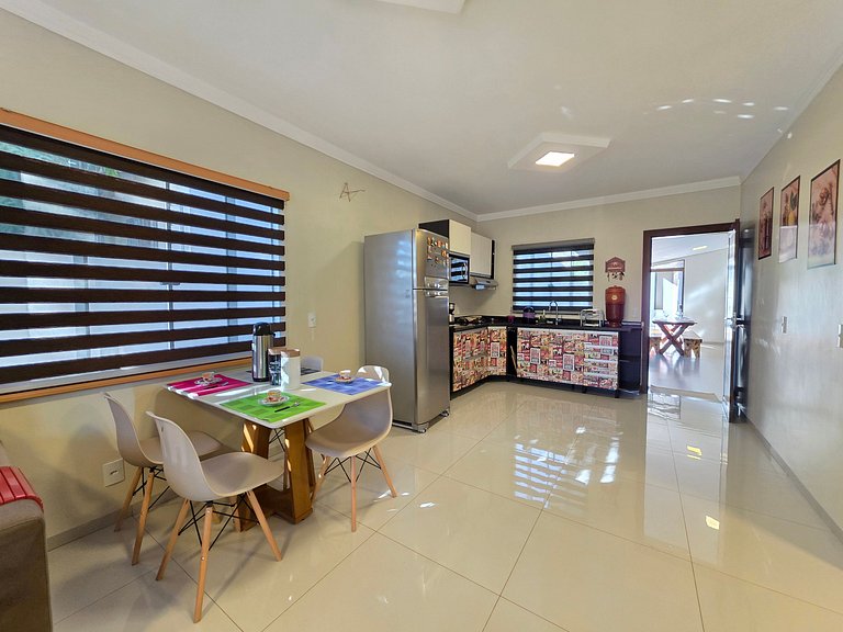 Casa 3 Quartos - ótima area gourmet 10m PY