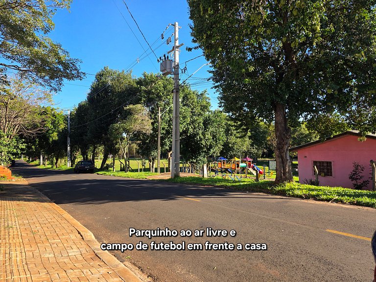 Casa 3 Quartos - ótima area gourmet 10m PY