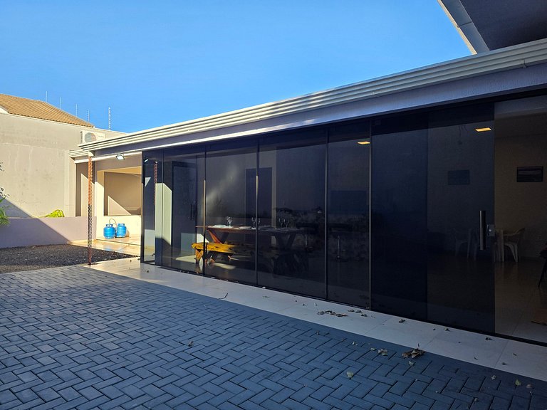 Casa 3 Quartos - ótima area gourmet 10m PY