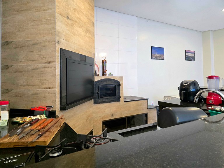 Casa 3 Quartos - ótima area gourmet 10m PY