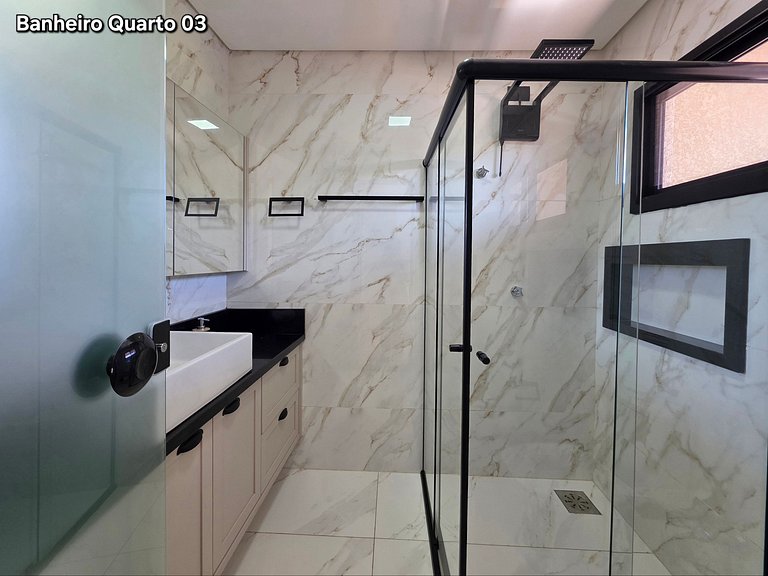 Casa Alto Padrão 3 Suítes 10min Paraguai e Centro
