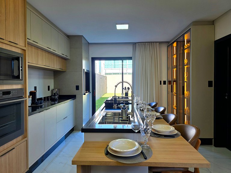 Casa Alto Padrão 3 Suítes 10min Paraguai e Centro