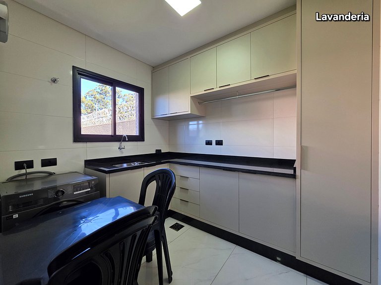Casa Alto Padrão 3 Suítes 10min Paraguai e Centro