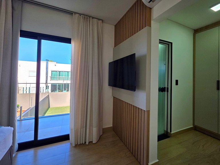 Casa Alto Padrão 3 Suítes 10min Paraguai e Centro