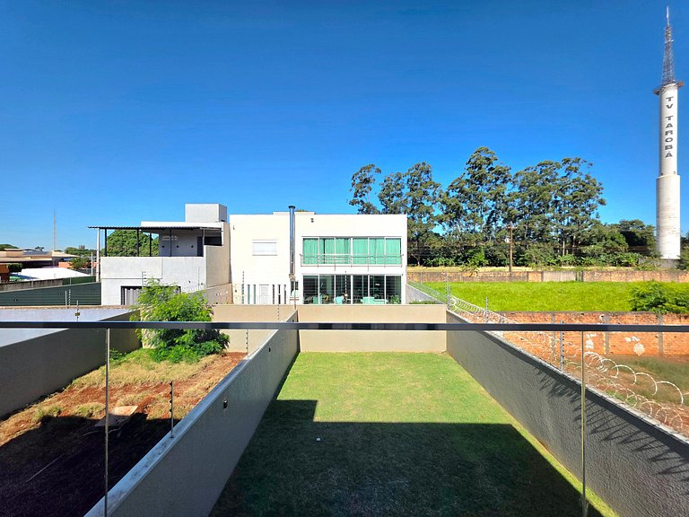 Casa Alto Padrão 3 Suítes 10min Paraguai e Centro